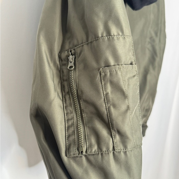 Vans Men's Olive Green Hooded Bomber Jacket - Picture 7 of 10